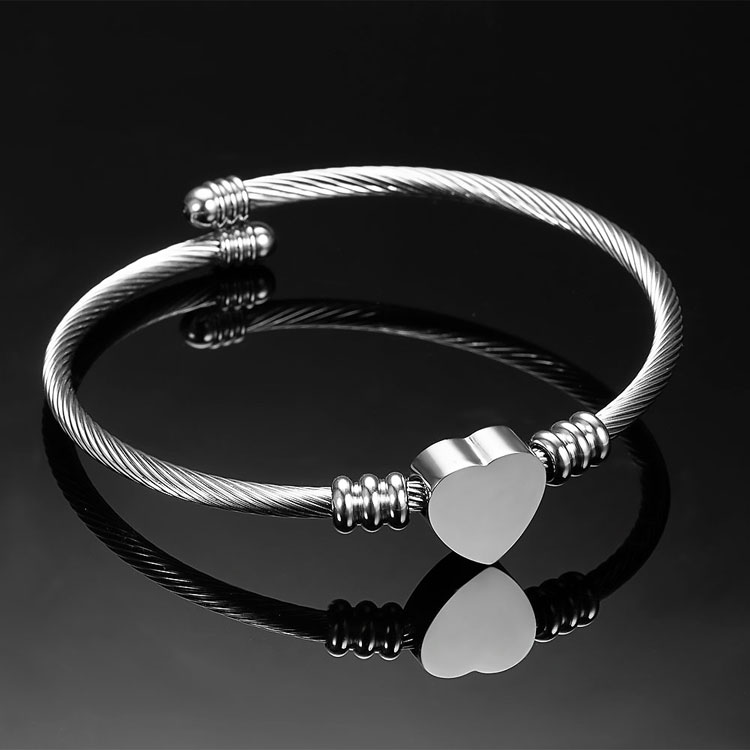 Marlary Wholesale simple design stainless steel cuff wire bangle heart charm bracelet